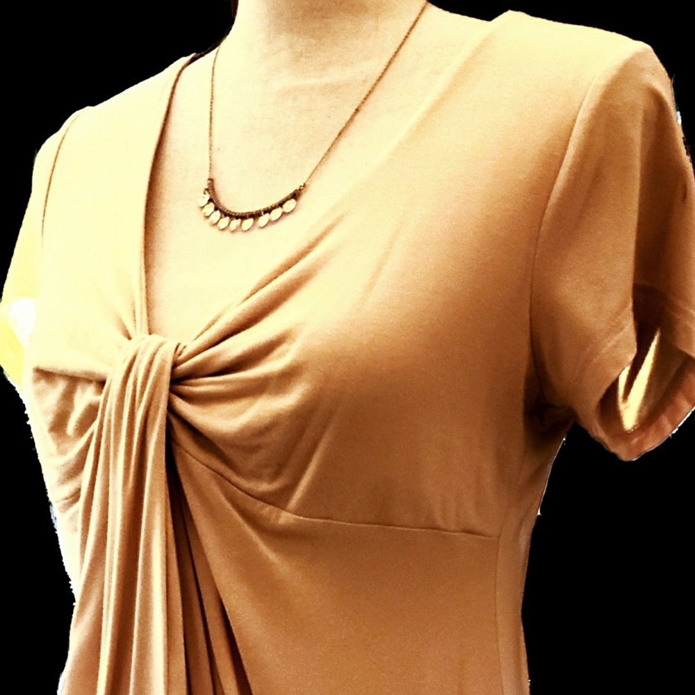 PATTY BOUTIK- NWOT Short Sleeved, flowing Soft Ne